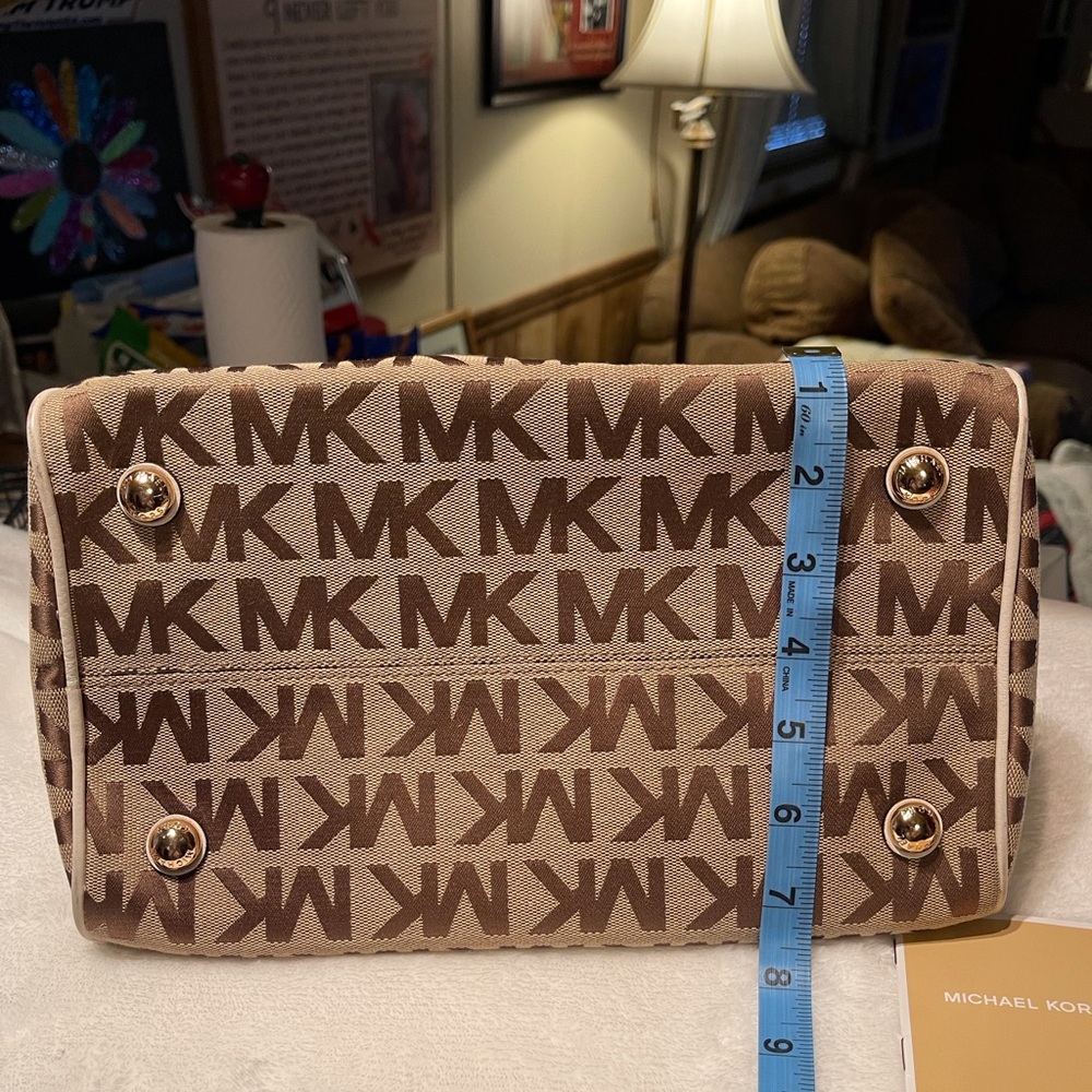 💛Michael Kors Signature “Grayson” NWOT - Picture 7 of 16
